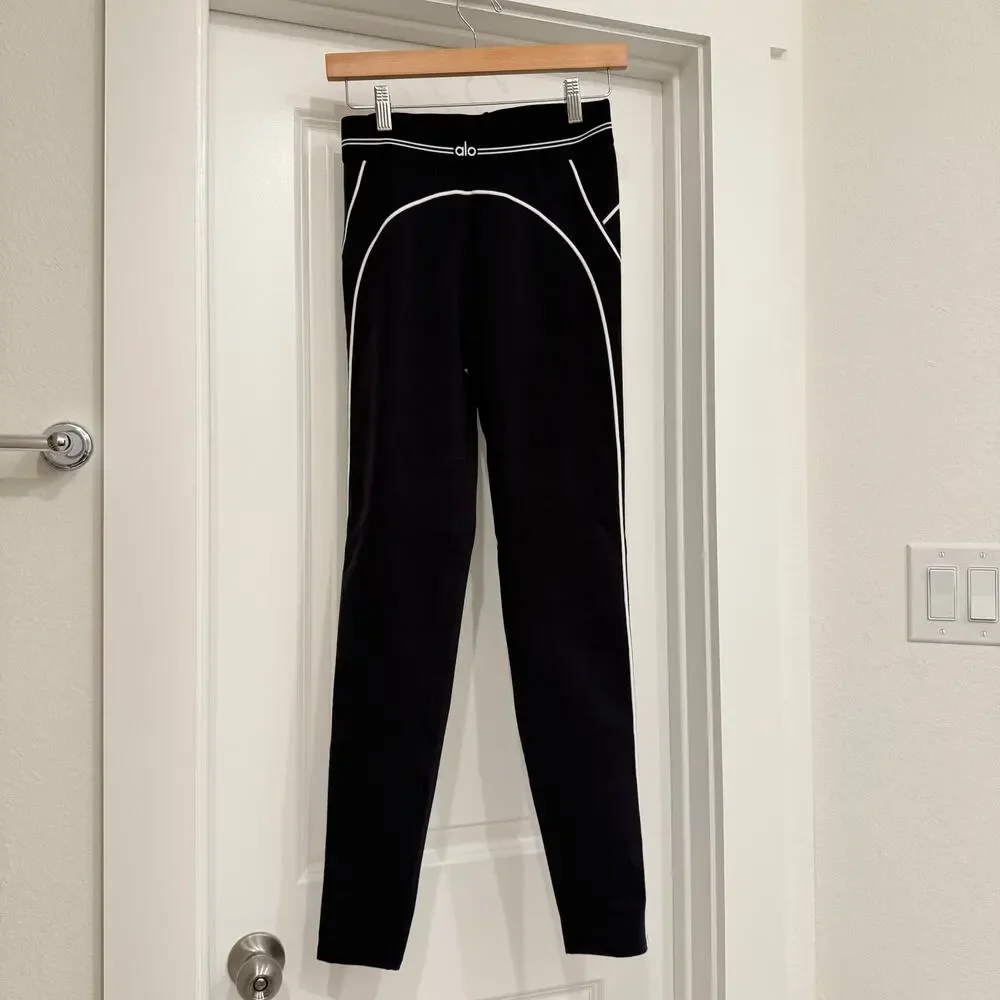 NEW Alo Yoga Airbrush High-Waist 7/8 Heart Throb Legging in Black/White Size M